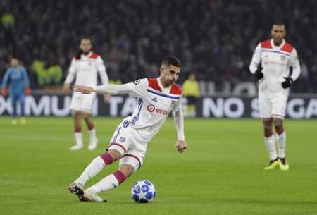 投疯了！凯尔特人首节命中10记三分球&前七球均是三分.