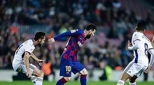 湖人104-98力克火箭收获两连胜 东契奇20+6+9助湖人冲击西部前三.